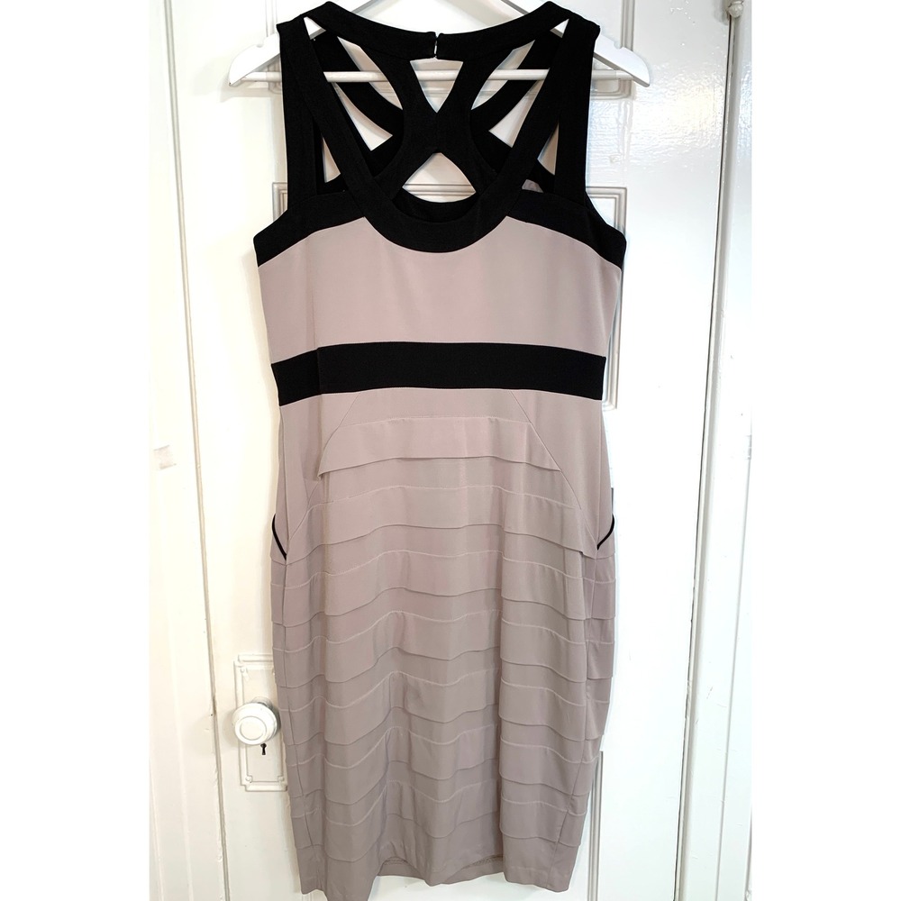Jax Strappy Cutout Blush and Black Banded Hourglass Cocktail Dress / Size 12 - Picture 11 of 14